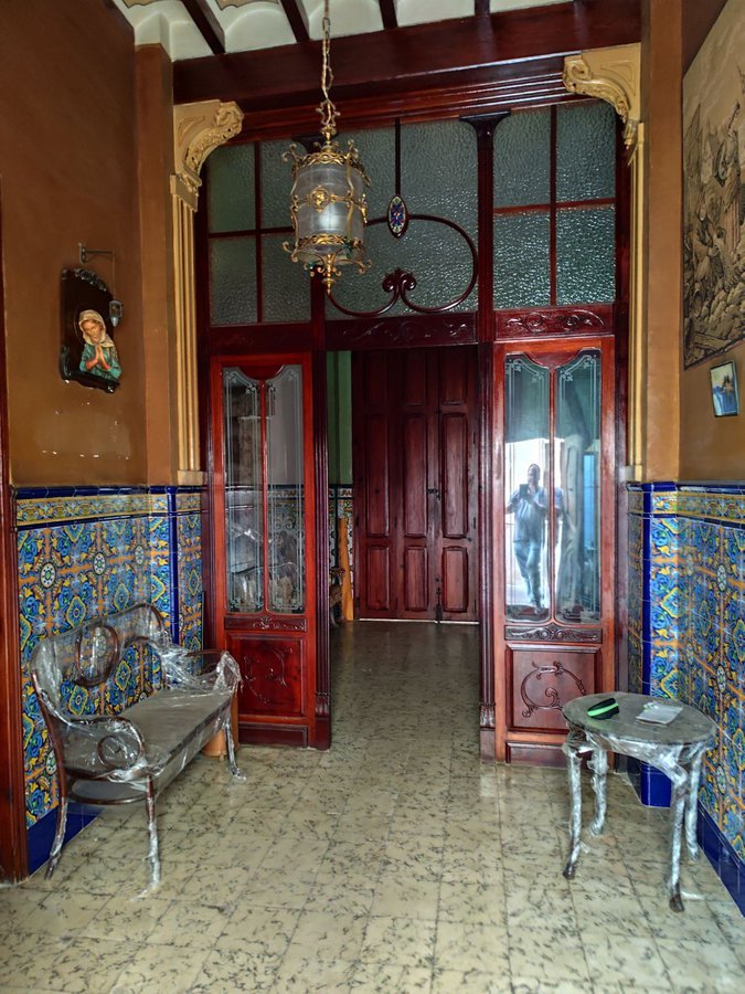 propiedad.imagen_1.b65c3d3321cefa6d.313735303134323139313837372e6a7067_675x900-2 Casa señorial en el centro del pueblo.